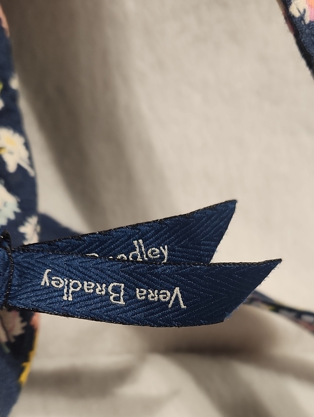 Vera Bradley Quilted Navy Floral Crossbody /missing Eye Glass Case - Picture 5 of 14